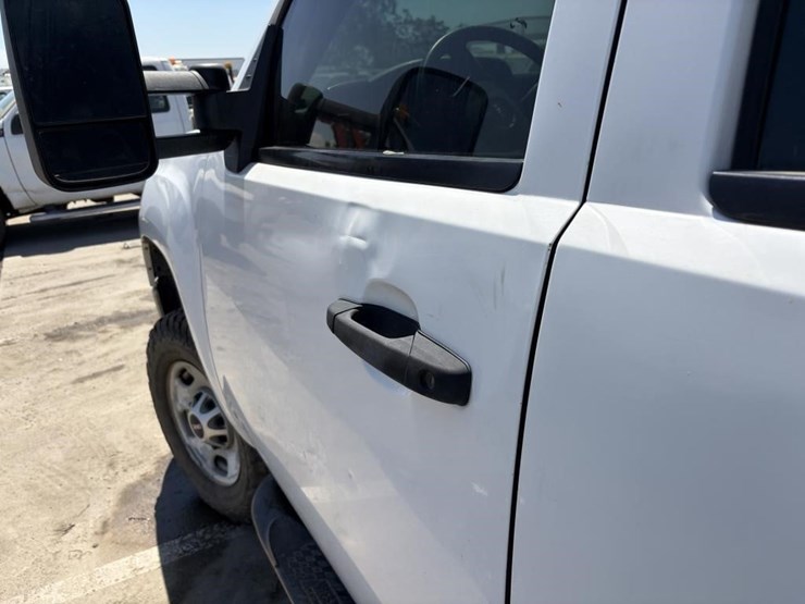 2012-gmc-sierra-2500-image-13