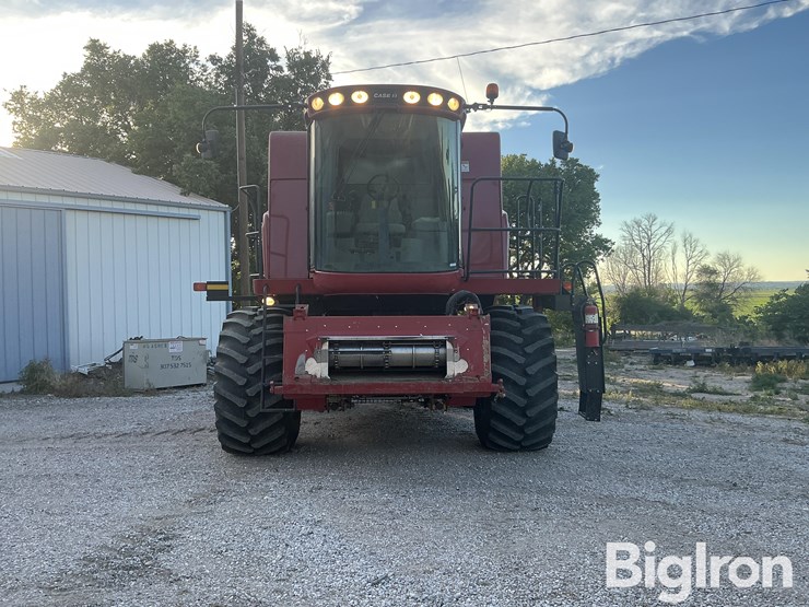 2011-case-ih-5088-image-2