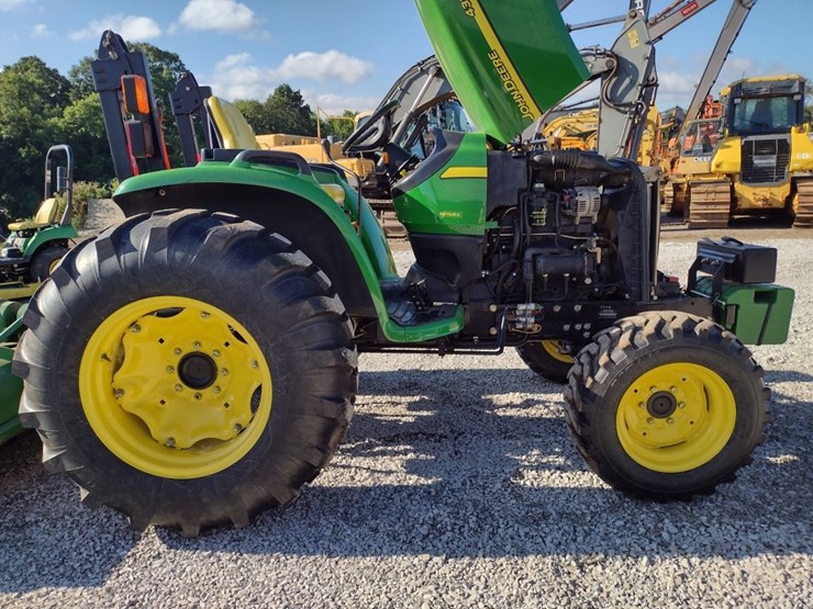 john-deere-4320-image-25