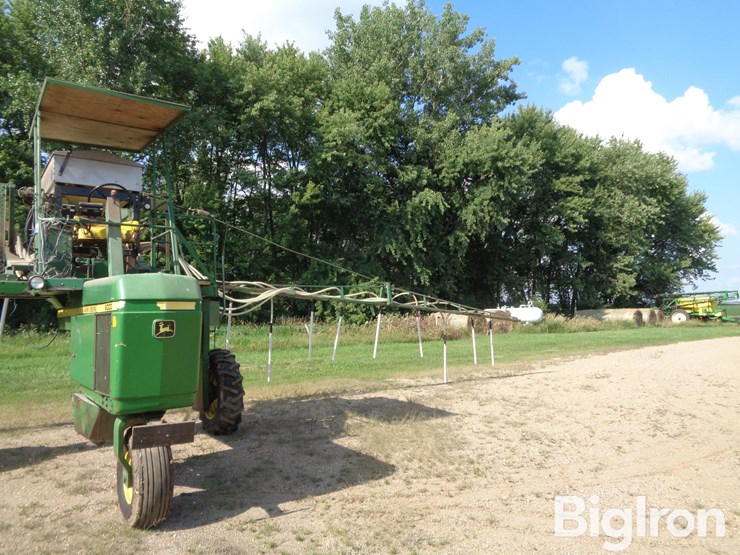 john-deere-6000-image-16