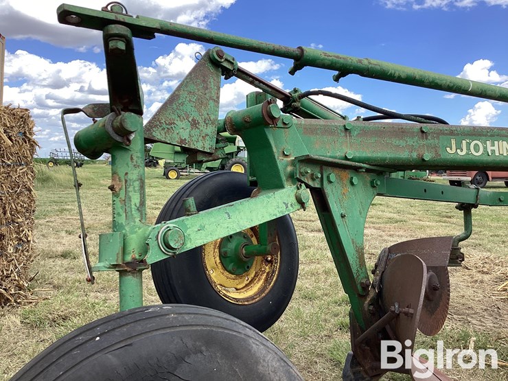 john-deere-7-image-18