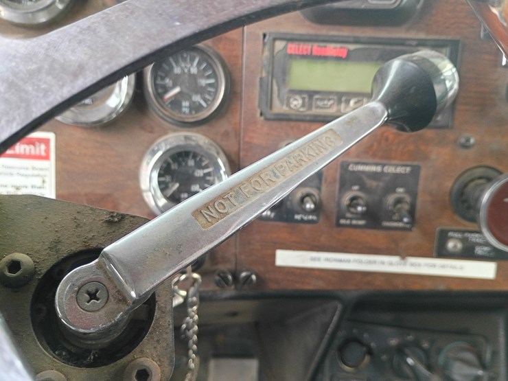 1997-peterbilt-379-image-66