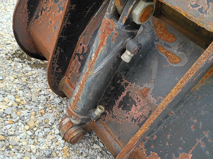 #24763-•-large-grapple-image-11