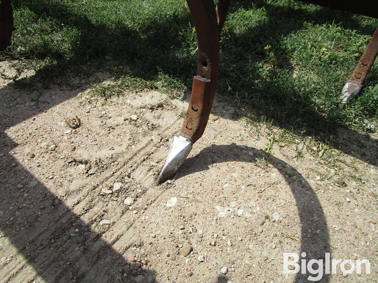 hesston-2540-image-15