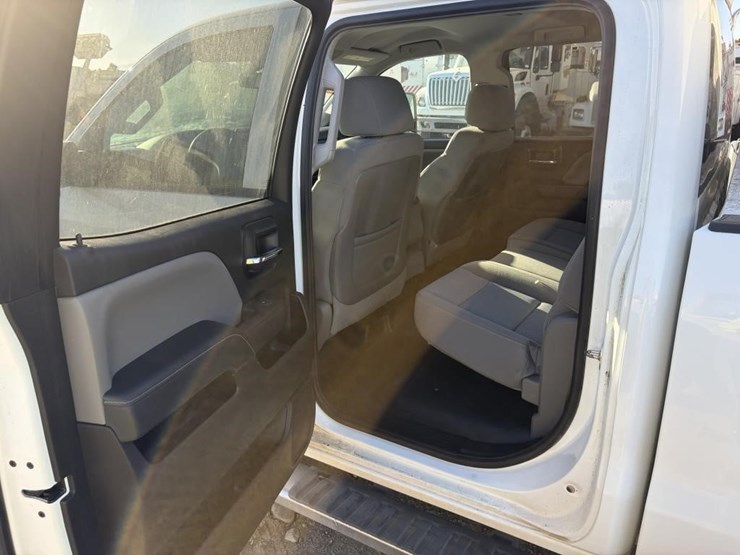 2015-gmc-sierra-3500hd-image-15