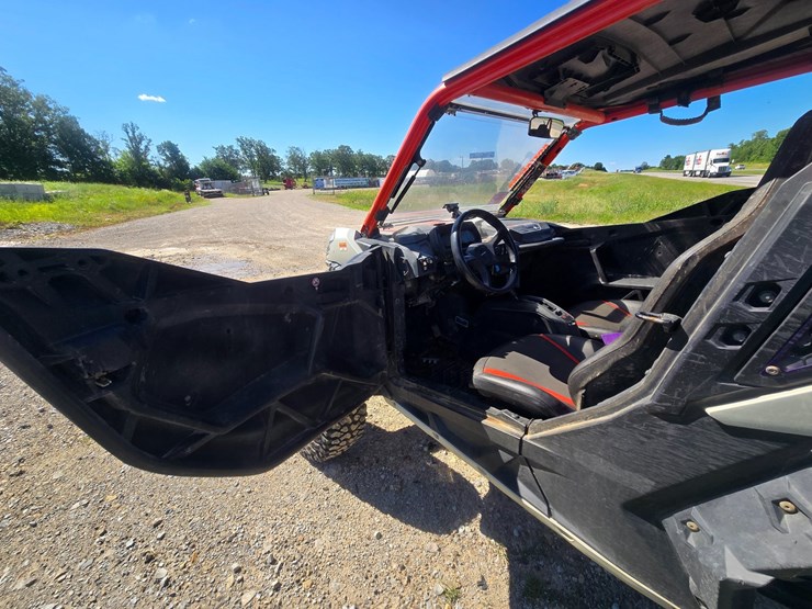 #24985-•-2021-can-am-1000-side-by-side-image-24