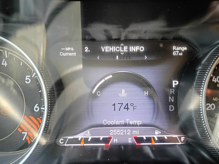 2014-jeep-cherokee-image-53
