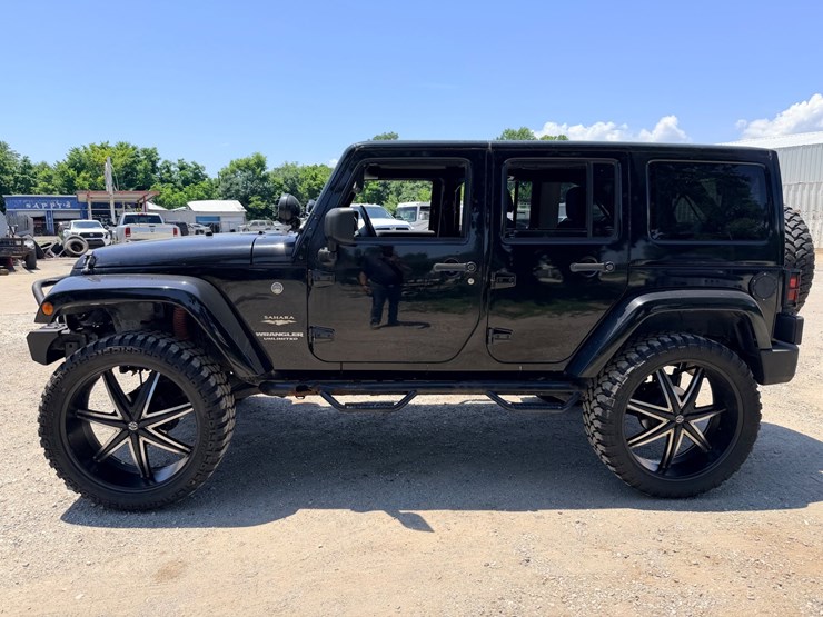 2011-jeep-wrangler-image-4
