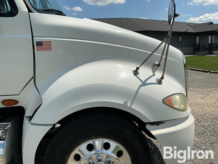 2011-international-prostar-image-12