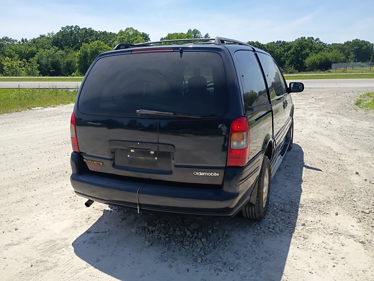 #24837-•-1999-oldsmobile-silhouette-van-image-8