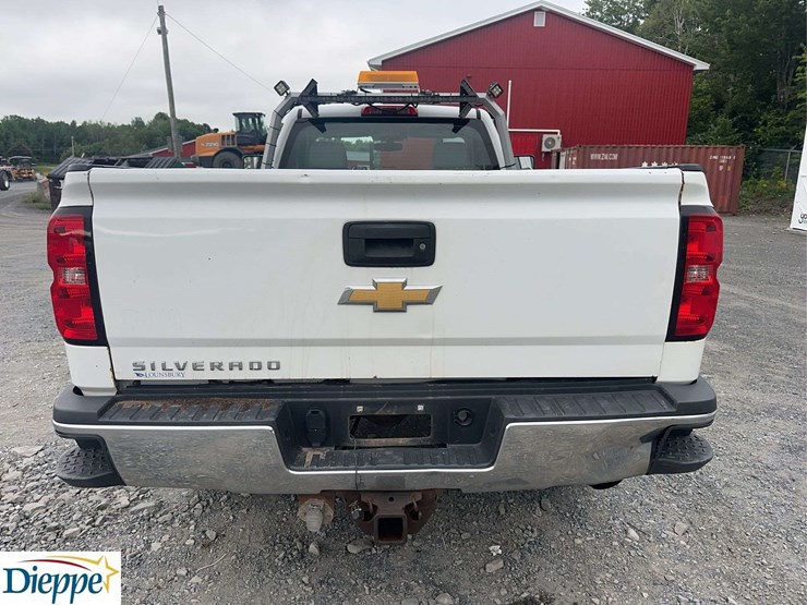 2016-chevrolet-silverado-2500-image-6
