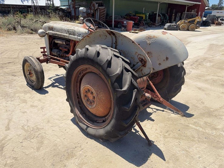 ford-800-image-3
