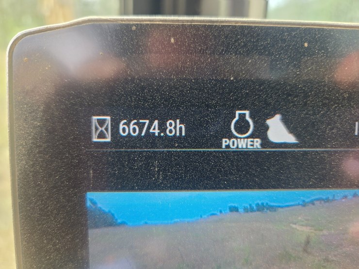 2019-caterpillar-320-image-54