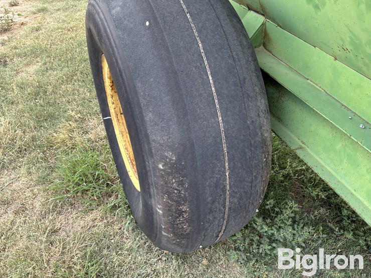 john-deere-1210-image-19