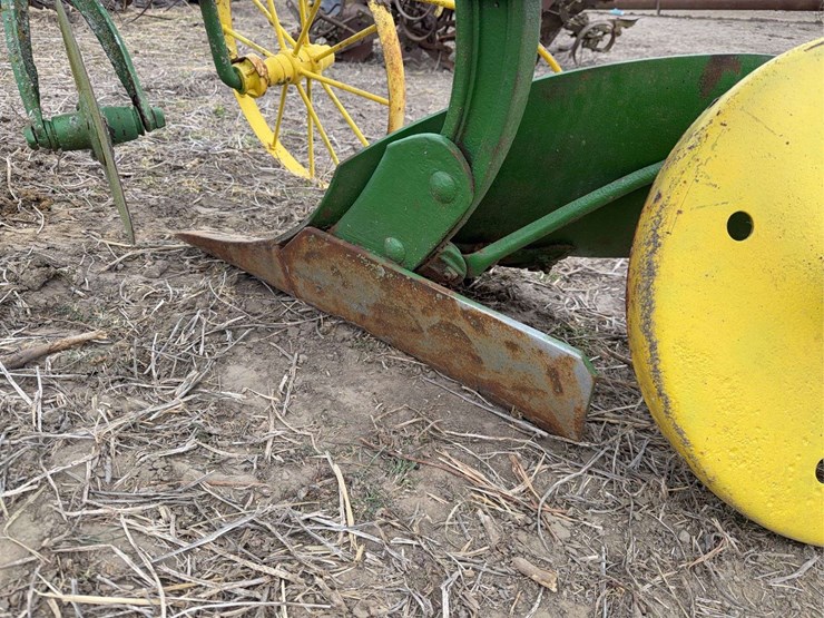 john-deere-one-bottom-plow-image-14