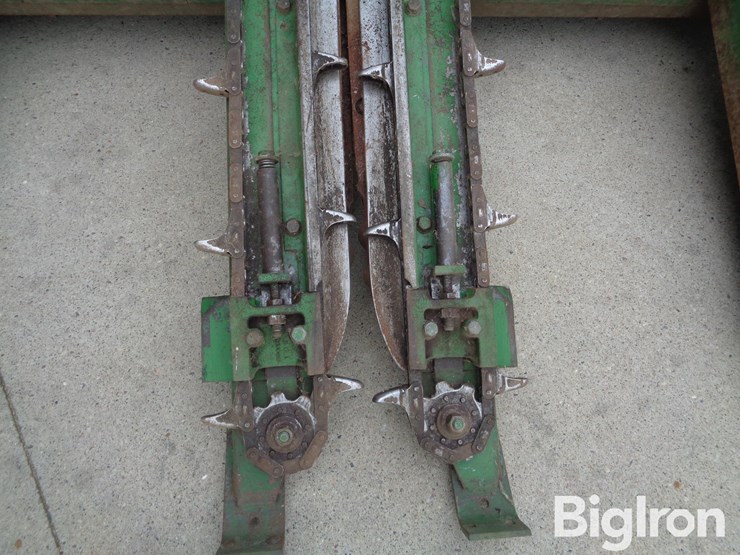 john-deere-444-image-14