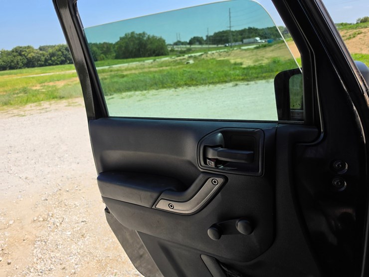 2015-jeep-wrangler-image-44