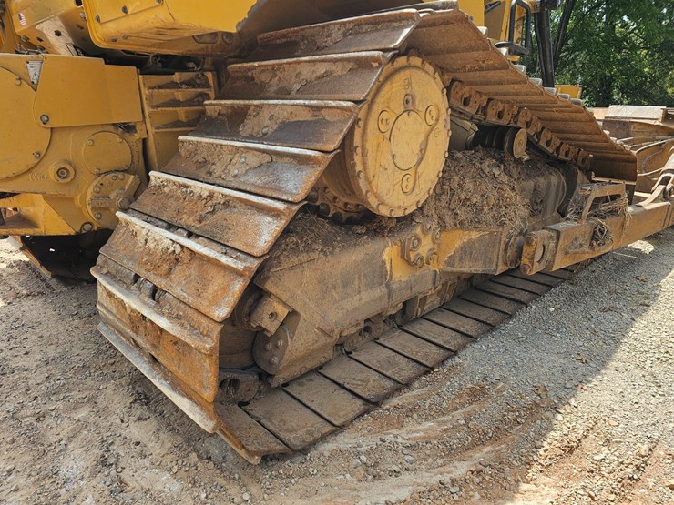 2019-caterpillar-d6-image-74
