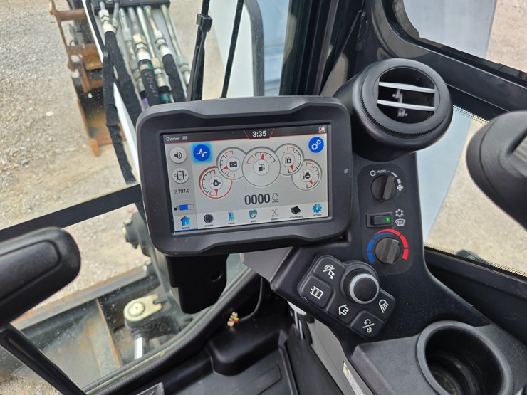 2022-bobcat-e35-image-70