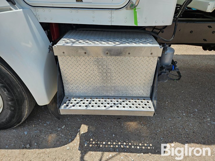 2018-kenworth-t370-image-13