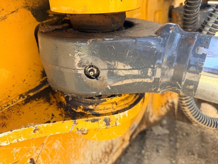 2017-deere-950k-image-186