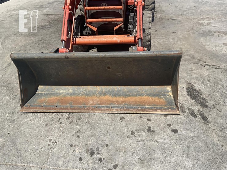 2014-kubota-l45-image-9