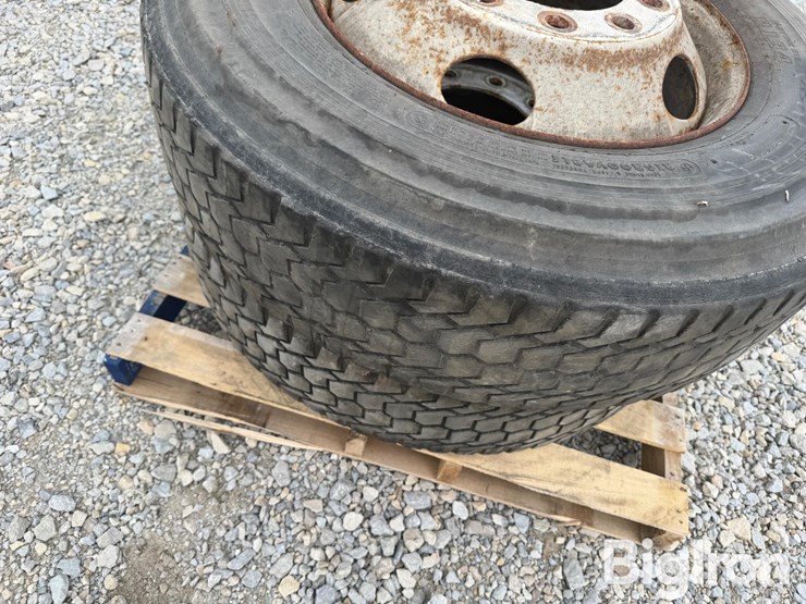 bridgestone-295/75r22.5-tires-&-rims-image-12