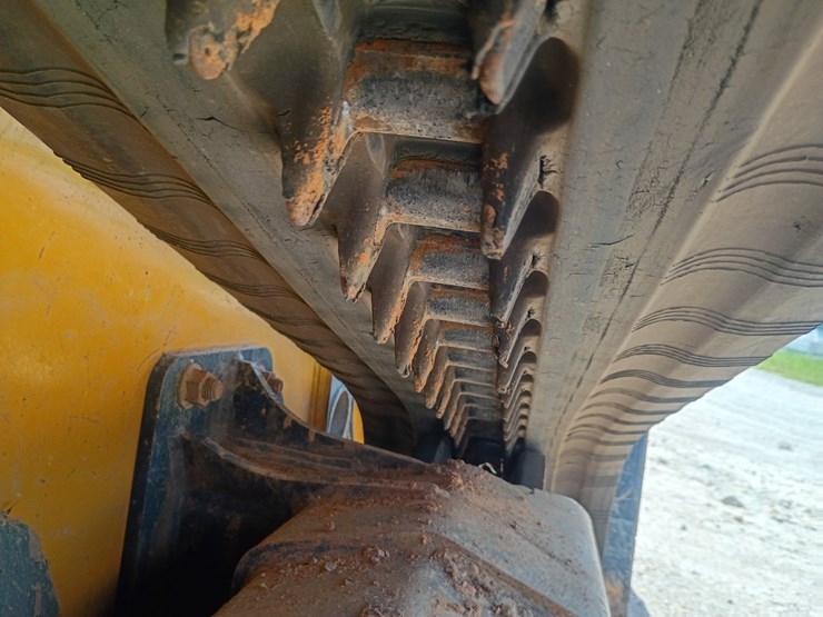 deere-325g-image-43