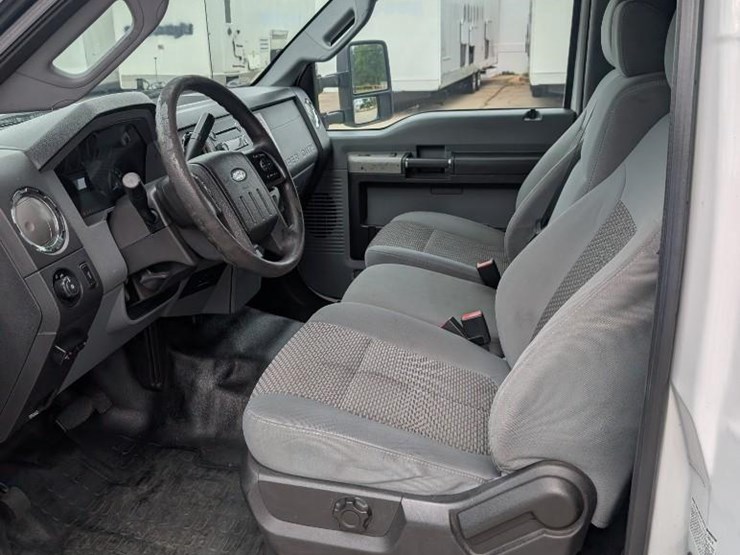 2015-ford-f550-image-6