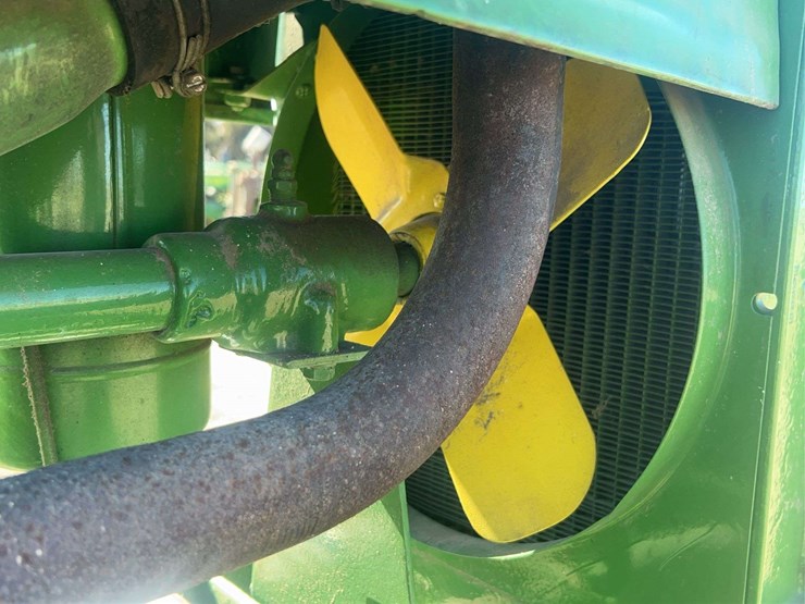 john-deere-model-b-image-14