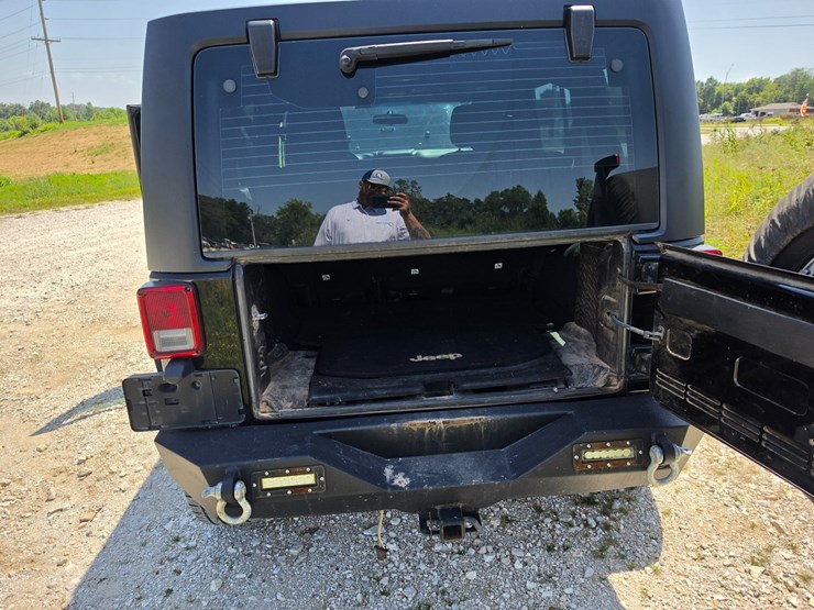 2015-jeep-wrangler-image-74
