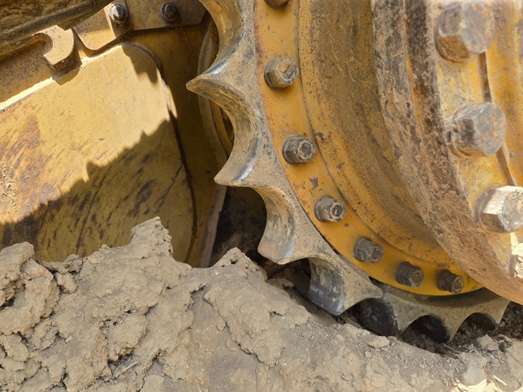 caterpillar-d6m-image-65