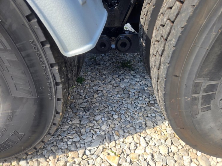 2019-kenworth-t880-image-87