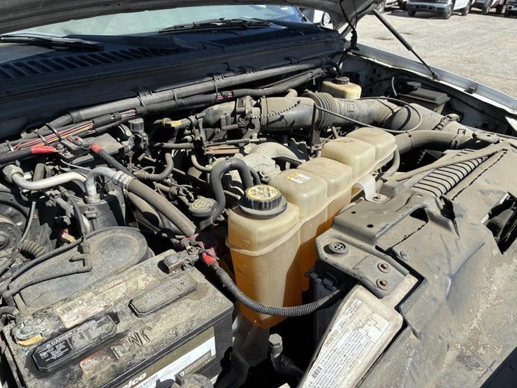 2004-ford-f450-image-13