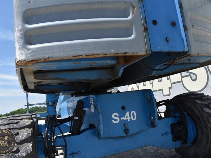 2007-genie-s40-image-25