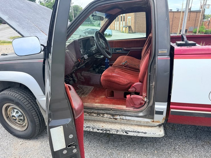 1993-chevrolet-k2500-image-40