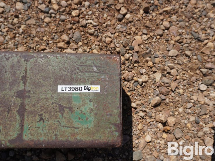 john-deere-28-image-10