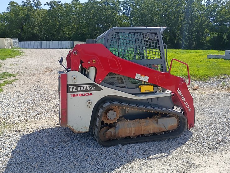 2023-takeuchi-tl10v2-image-10