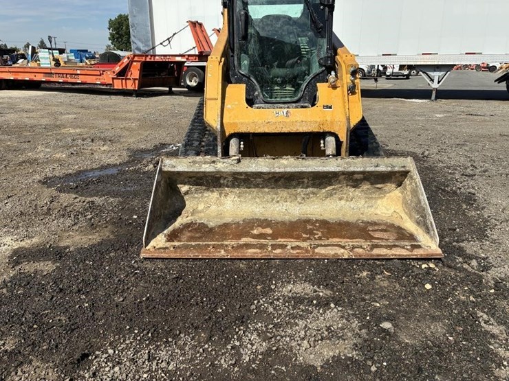 2023-caterpillar-259d3-image-7