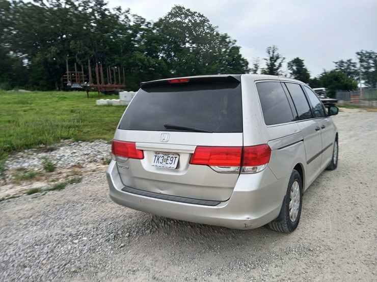 2008-honda-odyssey-image-8