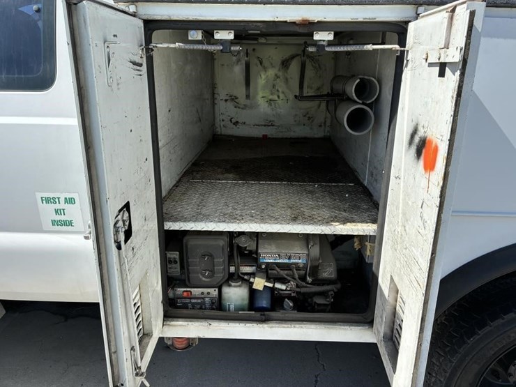 2004-ford-f450-image-17