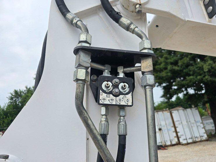 2022-bobcat-e35-image-37