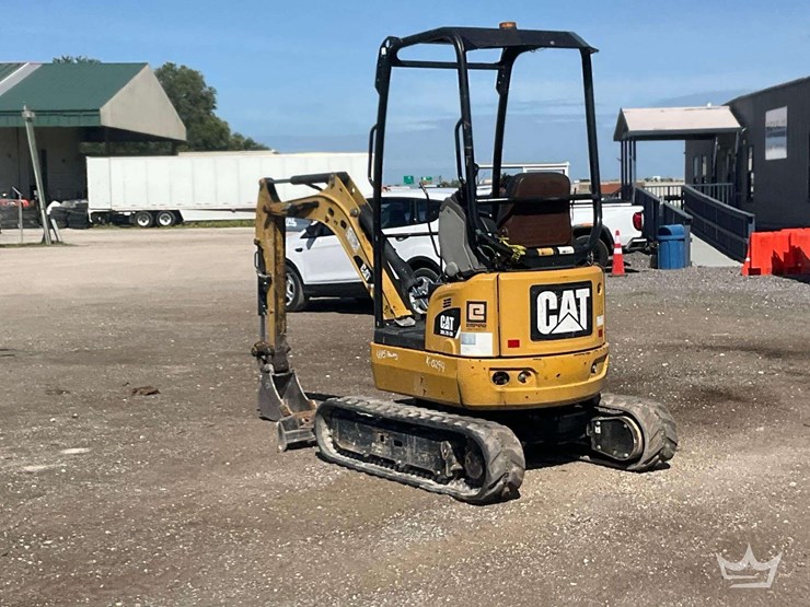 2014-caterpillar-301.7d-cr-image-4