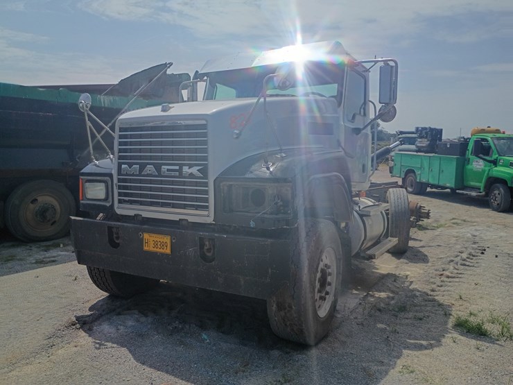 2007-mack-chn613-image-16