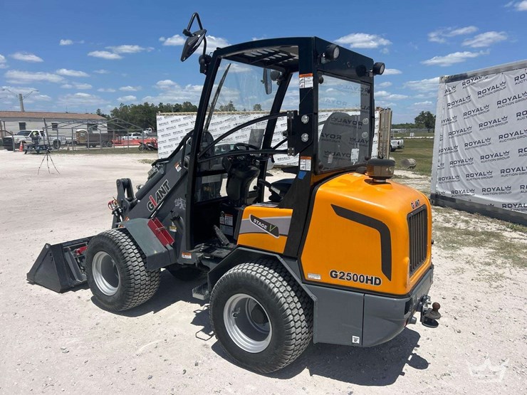 2023-giant-g2500-hd-image-4