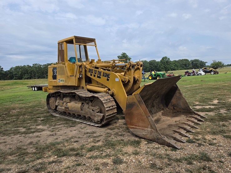 1983-caterpillar-973-image-26