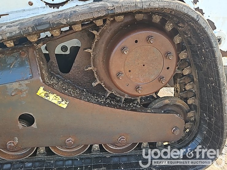 2015-bobcat-t750-image-19