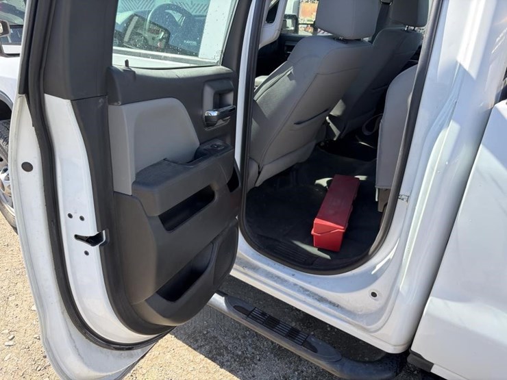 2017-gmc-sierra-2500hd-image-12