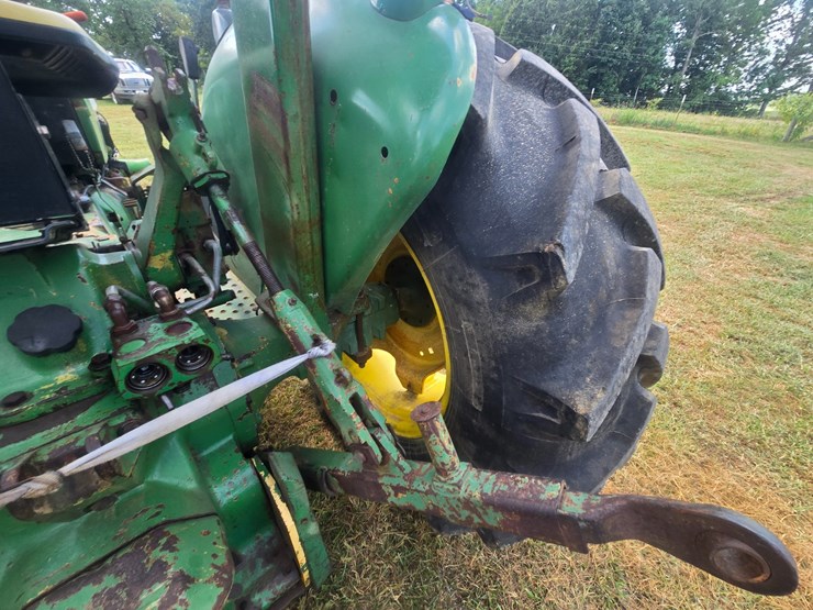 john-deere-2240-image-35
