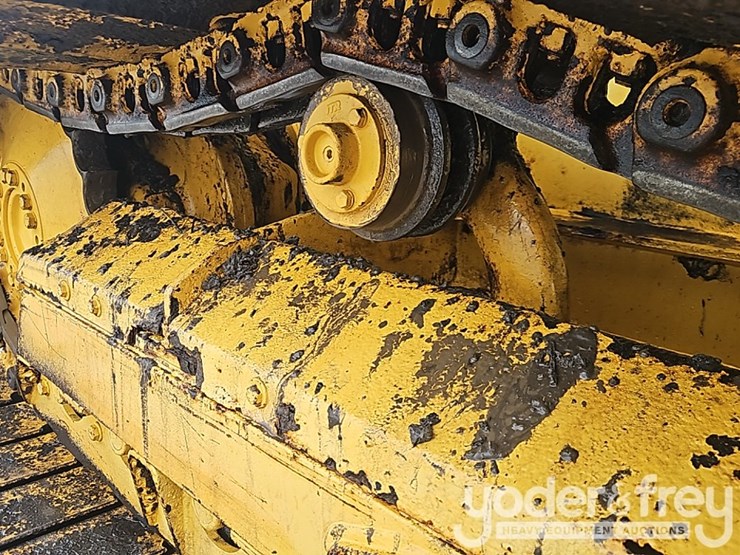 2006-deere-650j-image-11